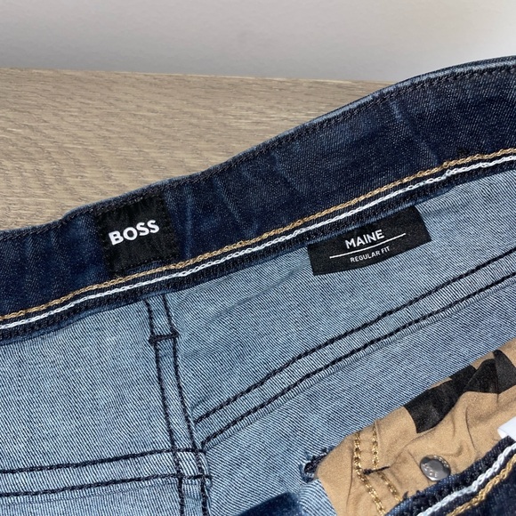 HUGO BOSS jeans dark wash 33/30 - Picture 8 of 10